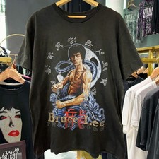 Ultimate Guide to Bruce Lee Collectibles and Memorabilia 20