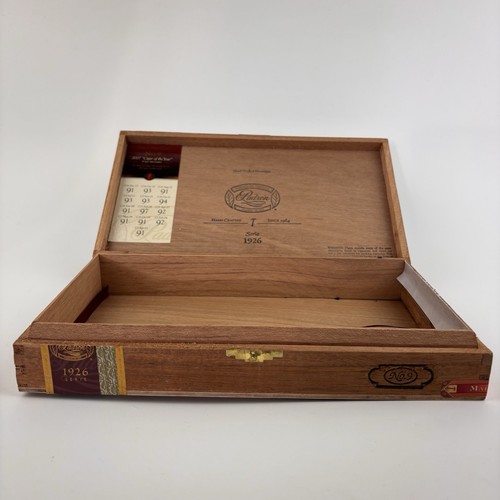 Padron Serie 1926 No. 9 Empty Wood Cigar Box 11" x 6" x 2" Hand Crafted - Picture 13 of 13