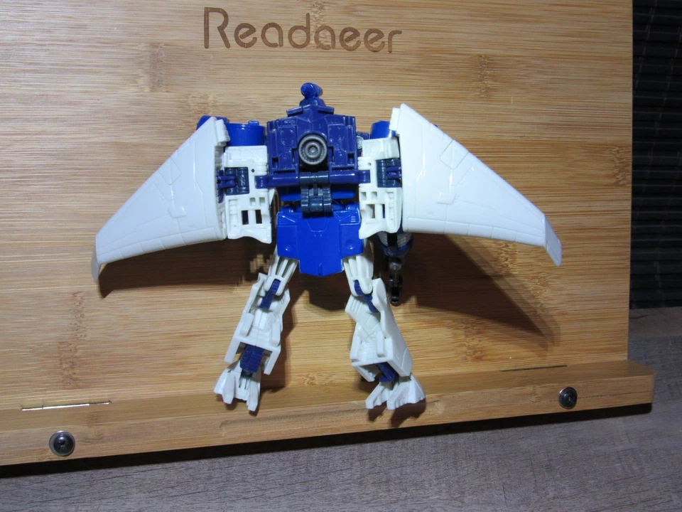 Transformers Generations Scourge complete Hasbro Deluxe 2010 CHUG Classics - Image 4 of 4