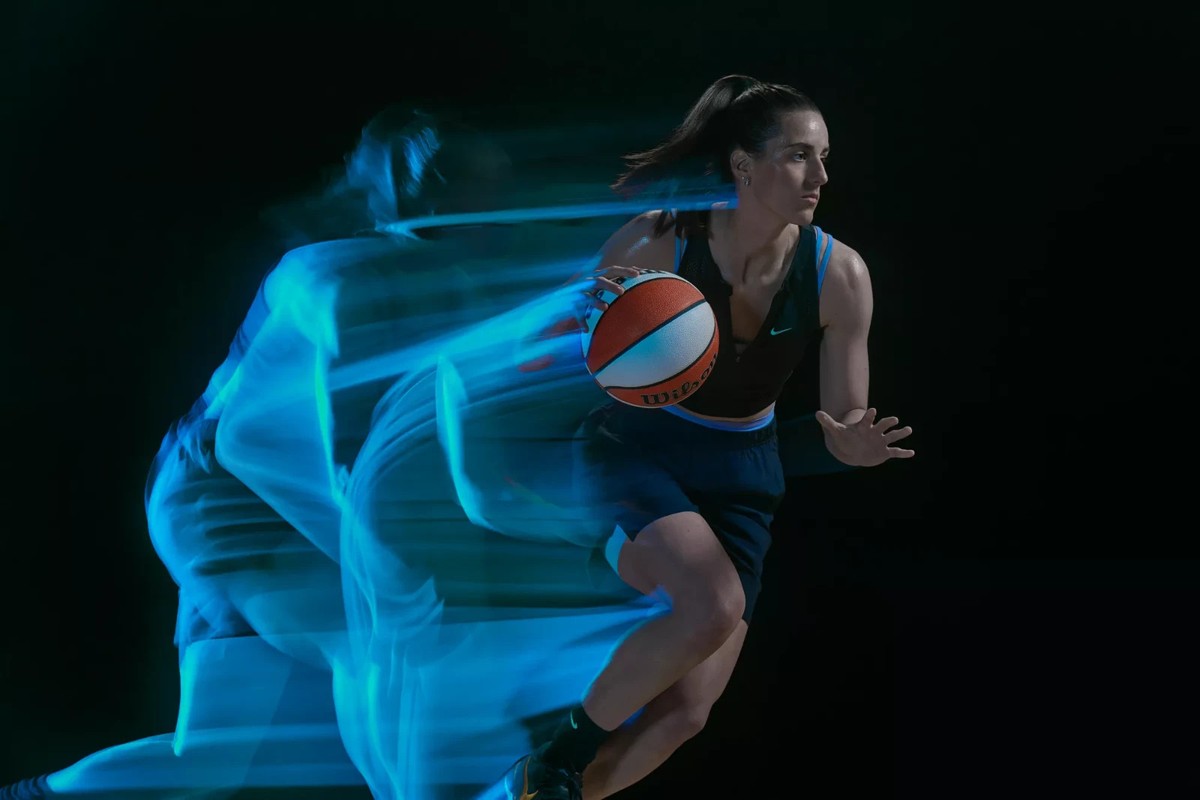 Limited Stanley 1913 x Caitlin Clark 64 oz. IceFlow™ Flip Straw