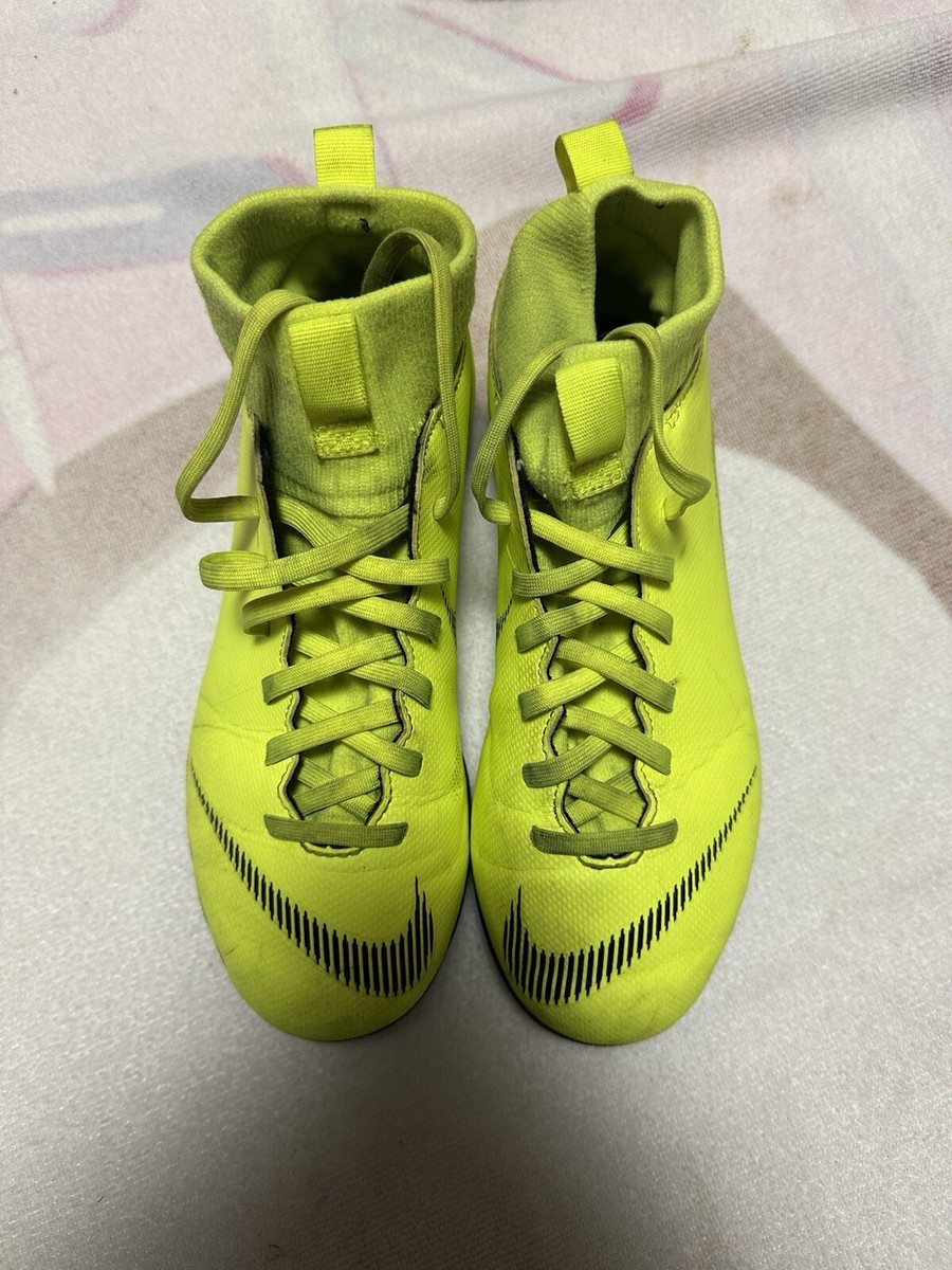 NIKE SUPERFLY Size kids Astroturf football boots