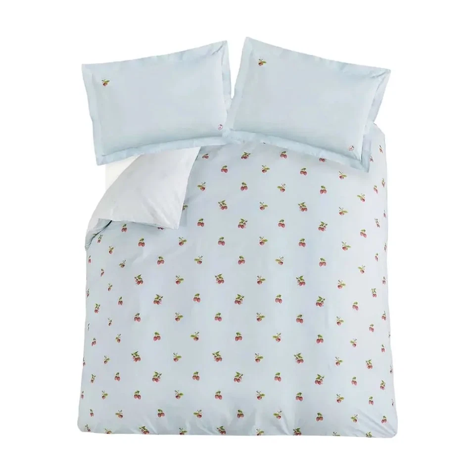 Sophie Allport Strawberries Mist Super King Bedset Blue - 100% Cotton - RRP £100 - Image 4 of 4