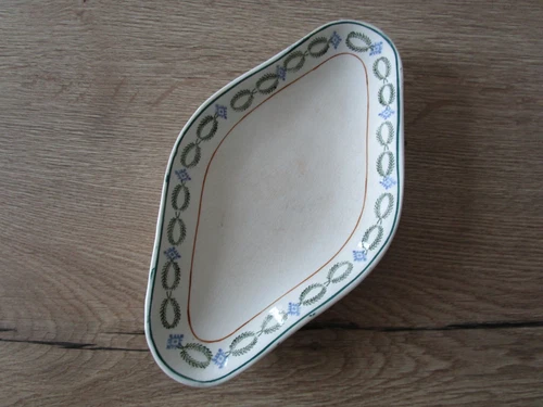 Iron Earth Porcelain Ravier / Butter Bowl Decor Laurel Wreaths