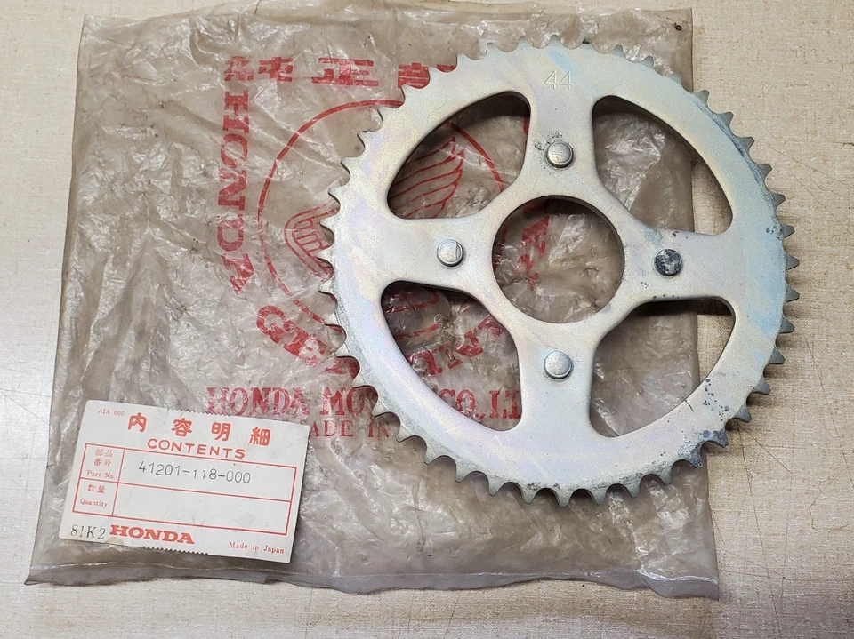 HONDA 41201-118-000 REAR SPROCKET 44 TOOTH SL70 XL70 XR75 - Image 2 of 3