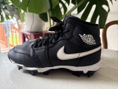 Jordan 1 Mid Little/Big Kids' Cleats Size 5.5y