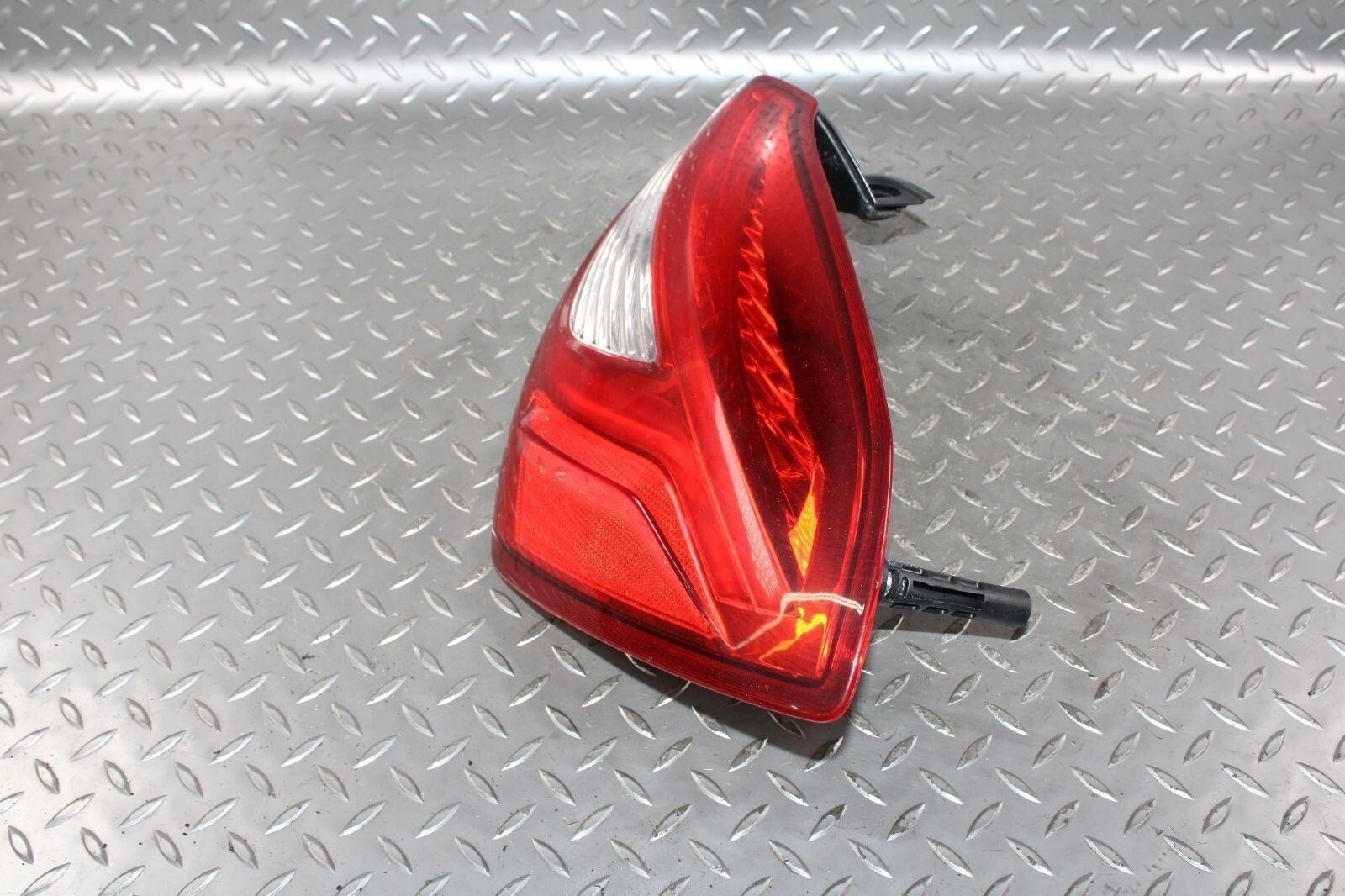 14-19 Ghibli Quarter Panel Passenger Side Right RH Taillight Tail Light Lamp OEM