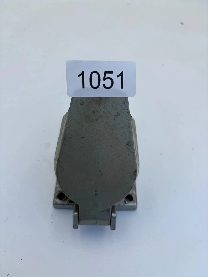 Receptáculo Crouse-Hinds ENRC22201 à prova de explosão 20A 125V - Imagem 3 de 4