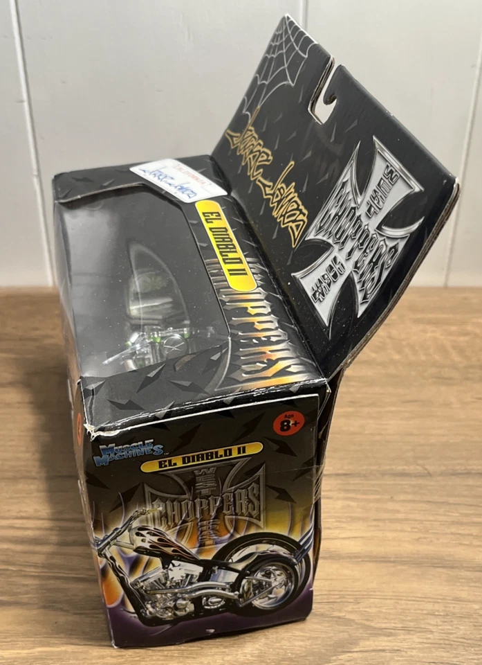 Jesse James West Coast Choppers Green El Diablo 2 Scale 1:18 Muscle Machines - Image 4 of 4