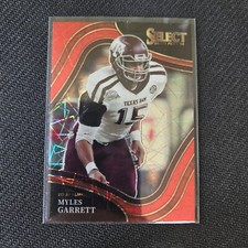 2022 Panini Select Draft Picks - Field Level Myles Garrett #152 Red Lazer Prizm