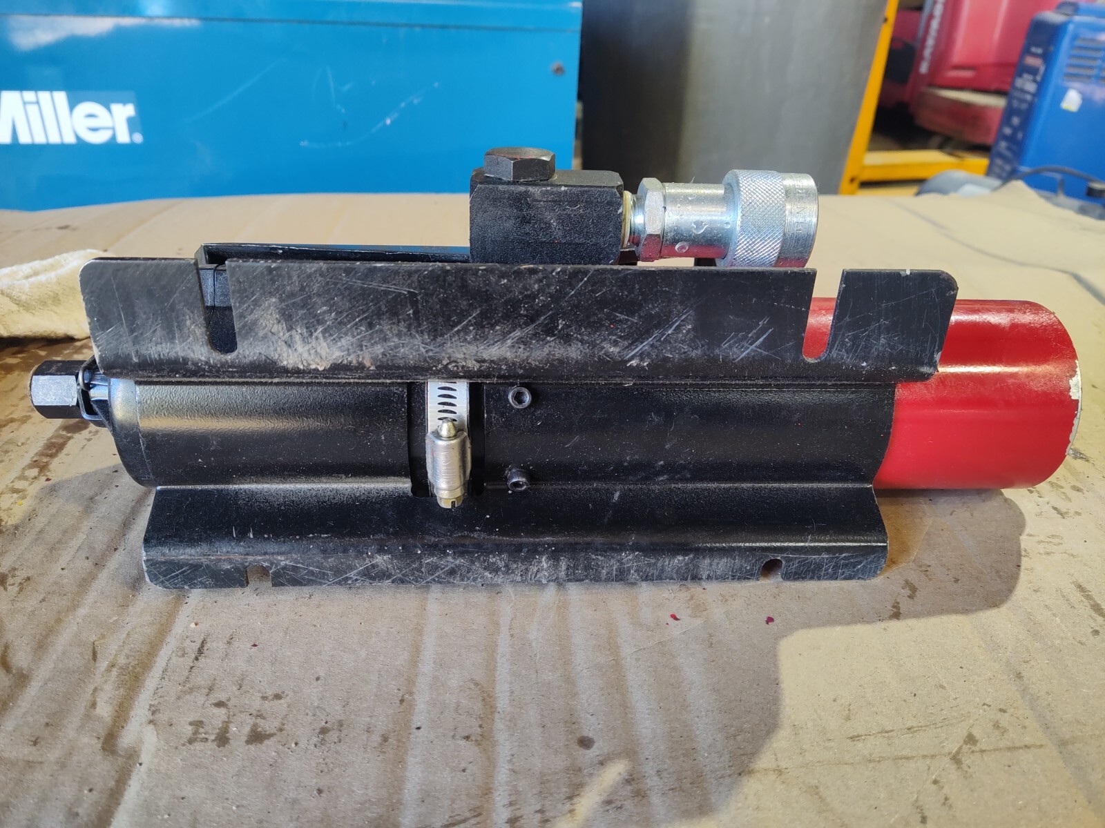 Blackhawk P730 Air Operated Hydraulic Foot Pump 10,000 PSI(700 bar