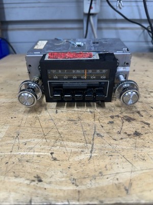 Ford F150 Bronco Mercury AM/FM Stereo Radio E4EF-19A171-AA OEM