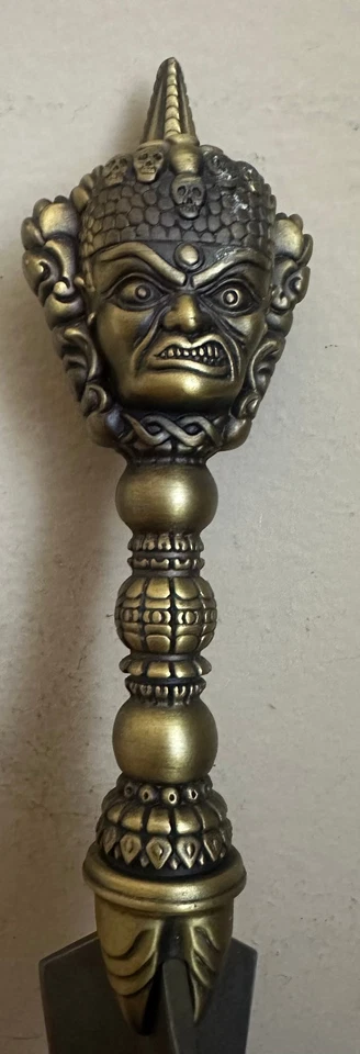 Daga tibetana The Shadow Phurba de 15" de acero inoxidable United UC820 de colección rara Foto 3 de 4