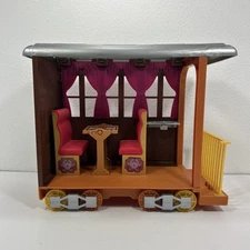 Dreamworks SPIRIT UNTAMED Lucky's Train Home Playset