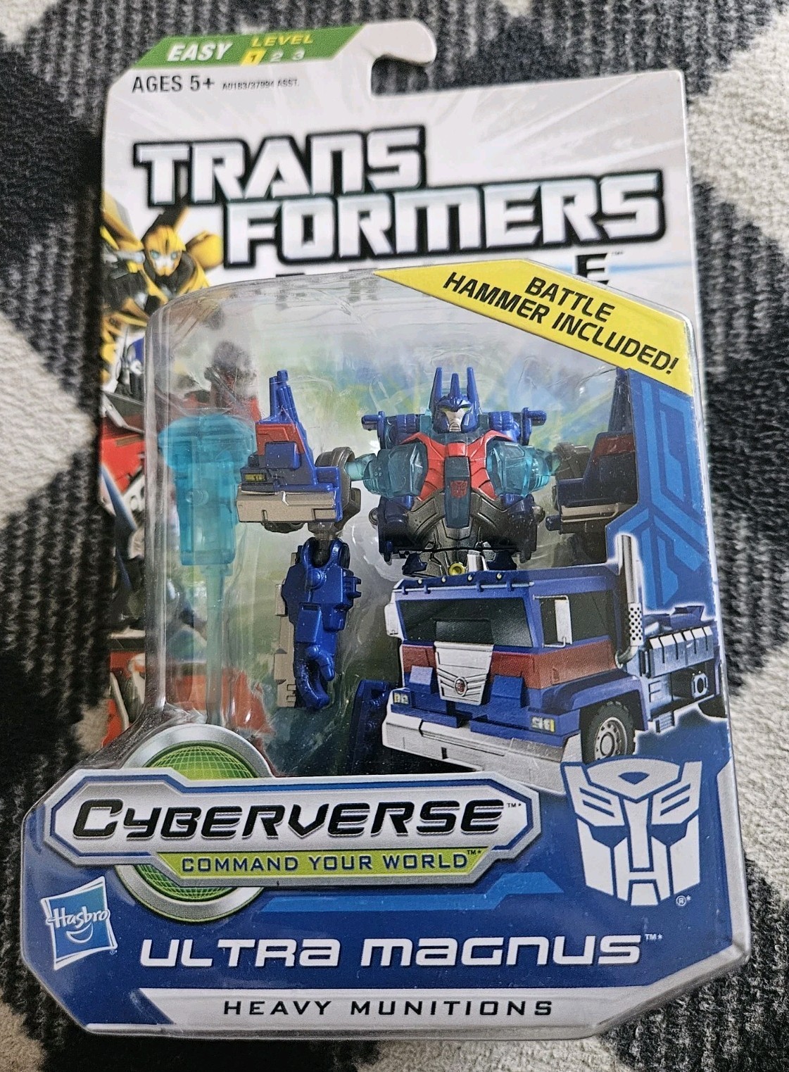 Transformers Prime Cyberverse Commander Ultra Magnus Sealed 2011 Ser. 2, 007