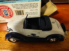 Chevrolet 1937 Chevy Nittany Lions Lockable Coin Bank 1:24 Diecast MPN 6246