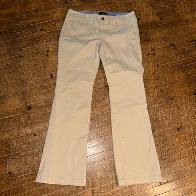 American Eagle tan boot cut lightweight 10 short slacks