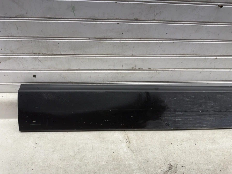 OEM 2016-2020 Kia Sorento Garnish Assembly Front Door Side Right 87722-C6000 - Image 2 of 4
