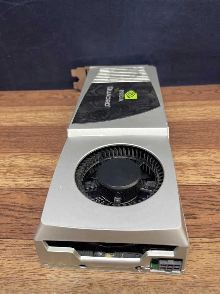 Tarjeta de gráficos para estación de trabajo NVIDIA Quadro FX 4800 1,5 GB GDDR3 PCIe Foto 4 de 4
