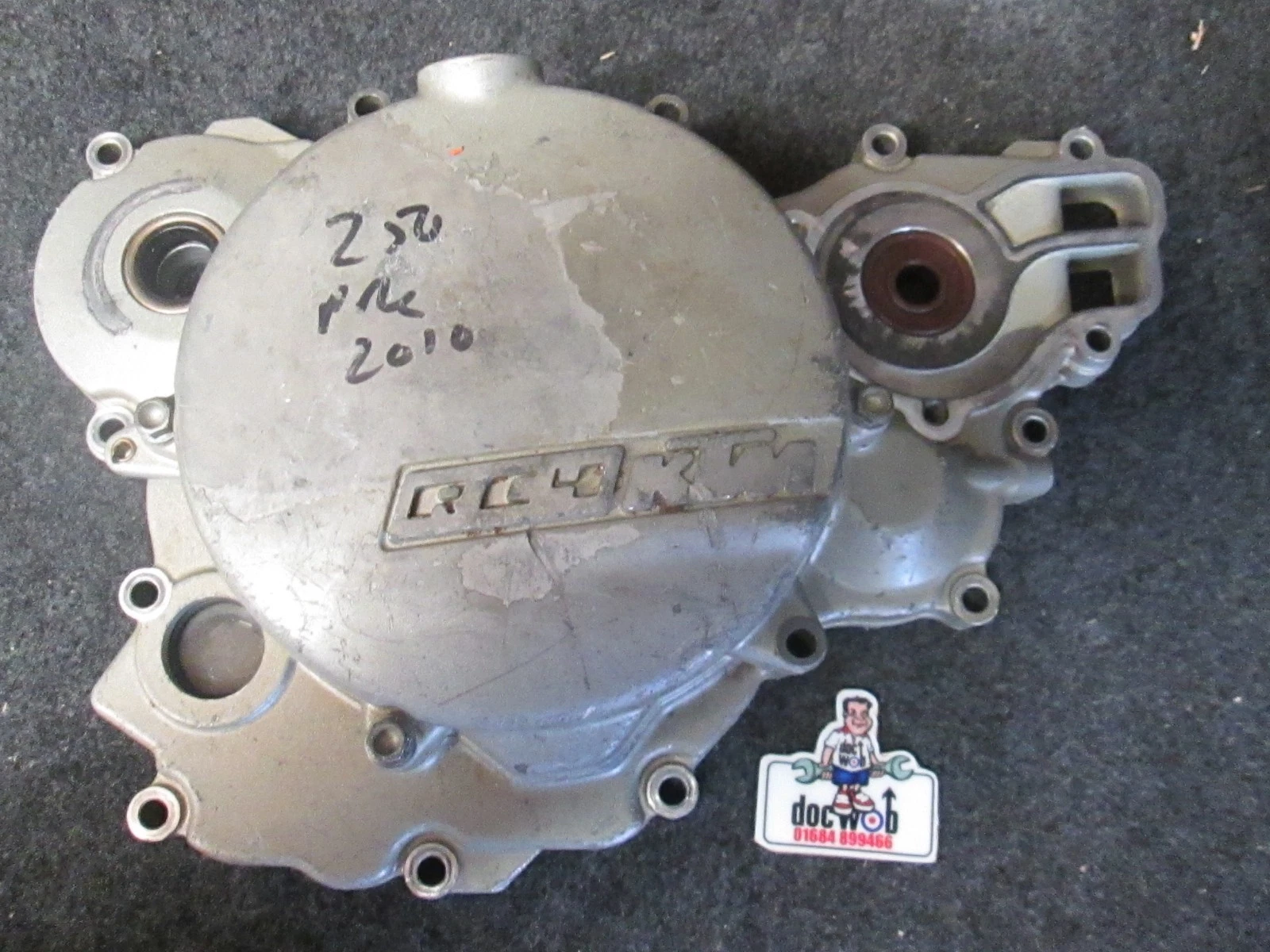 KTM SXF250 2006-2012 Used genuine oem inner + outer clutch case KT5702