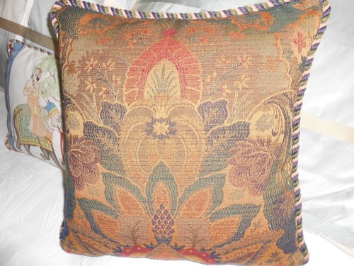 Ralph Lauren fabric 18 X 18 decorative pillow - 第 2/8 張圖片