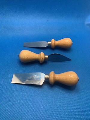 Unox Fama Maniago cheese Knifes Sonoma  Total Of 3