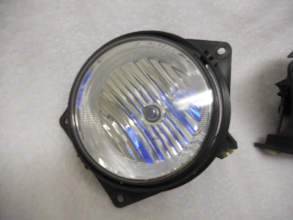 Fog Light Set For 2006-2010 Hummer H3  Left and Right - Image 3 of 4