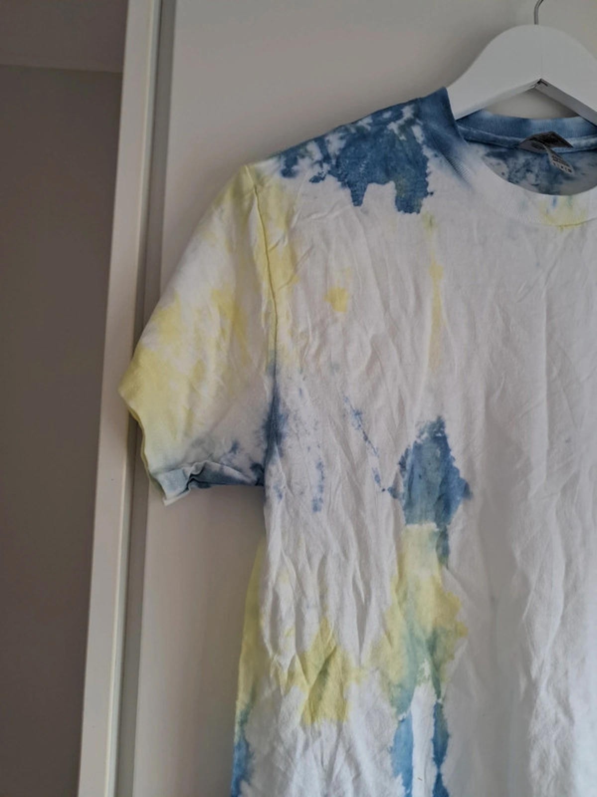 White tie dye shirt image 3