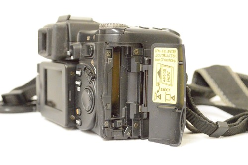 NIKON COOLPIX 8700 with Accessories for Parts Repair - Picture 7 of 15