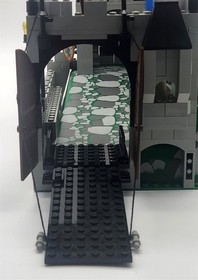 Vintage 1990 LEGO King's Mountain Fortress Set 6081- Complete with 8 minifigs