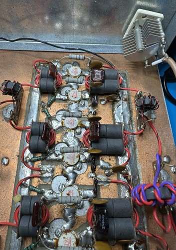 Old school 8 pill amplifier with 150/ 200 amp power supply has (Has SWR Issue) - Zdjęcie 7 z 21