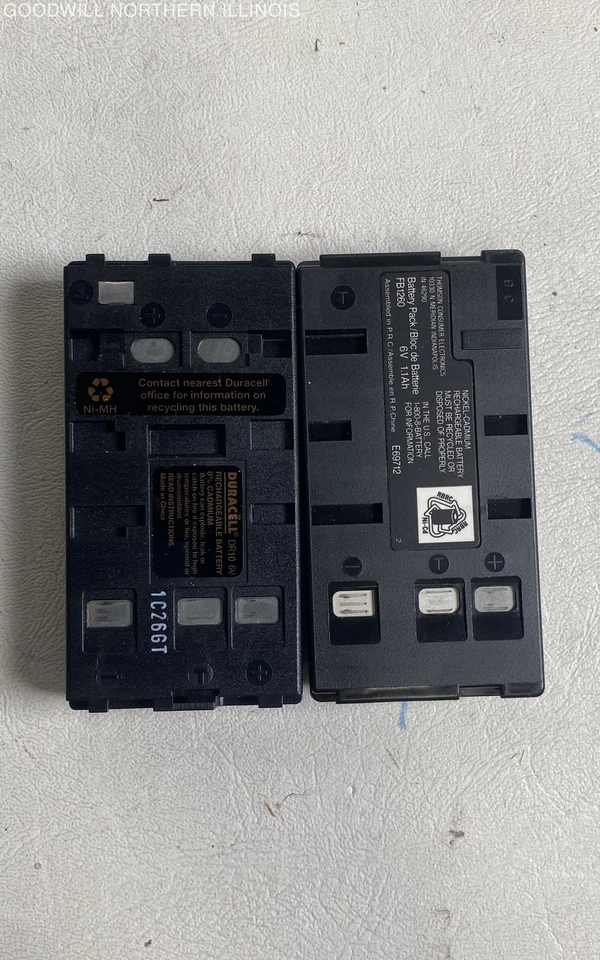 RCA CC645 VHS-C Camcorder Vintage - Image 3 of 4