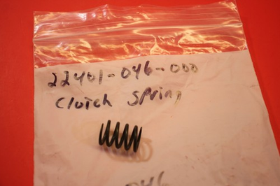 #ad NOS GENUINE HONDA PARTS CLUTCH SPRING ATC90 CT90 ST90 OEM # 22401 046 000 $7.95