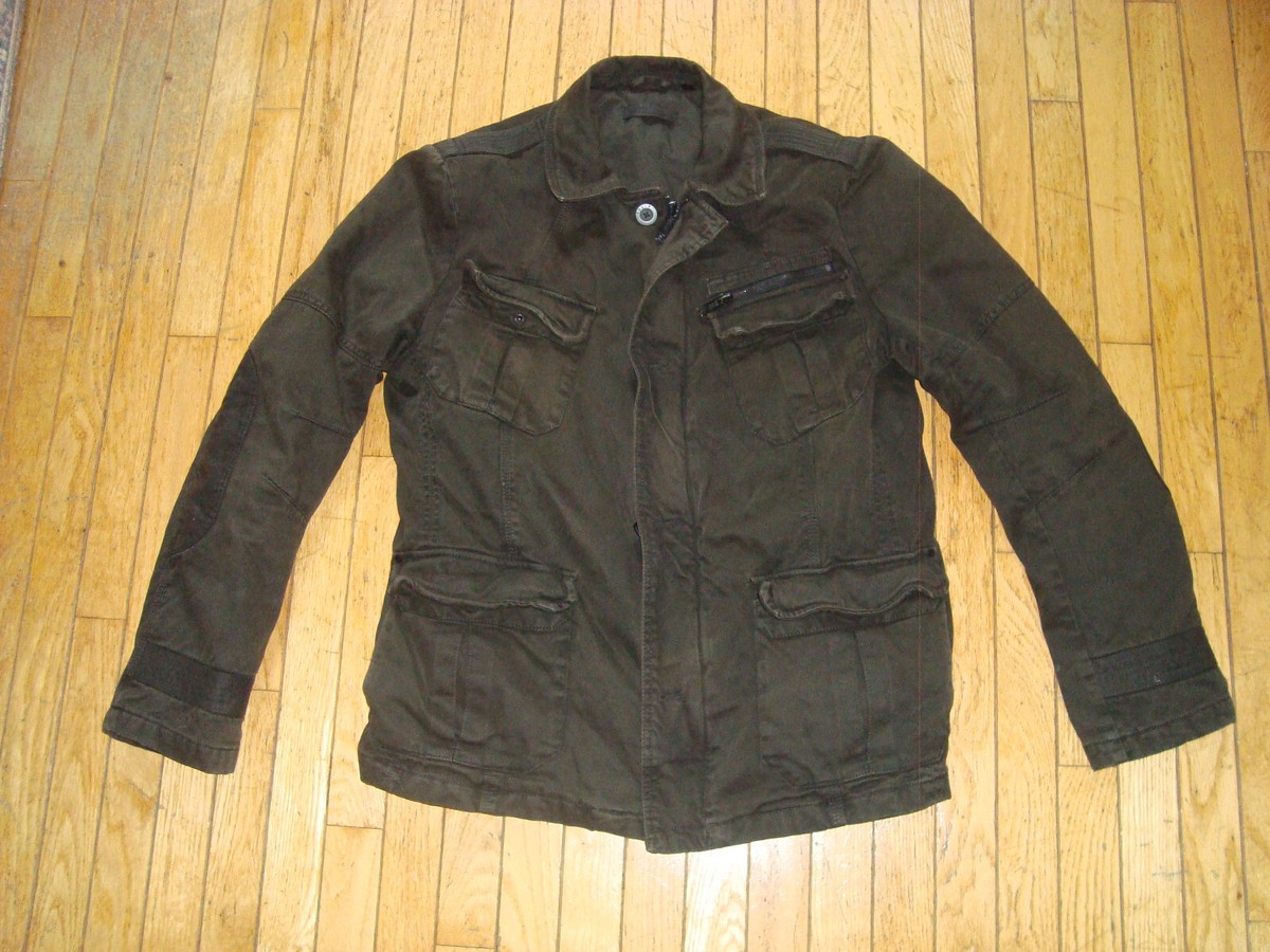 ROUGE STATE MILITARY JACKET LOTS OF DETAILS SIZE XL HARDLY WORN!