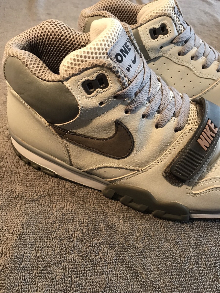 Nike (2004) Book Of One’s Air Trainer UK