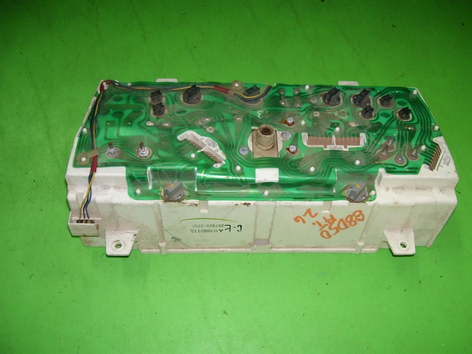 Dodge D50 D-50 1988 velocímetro cuadro de instrumentos 110 k millas indicadores tablero Foto 2 de 2