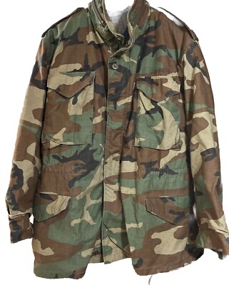 Made in USA 1987 ALPHA INDUSTRIES MILITARY FIELD M65 MEDIUM REGULAR