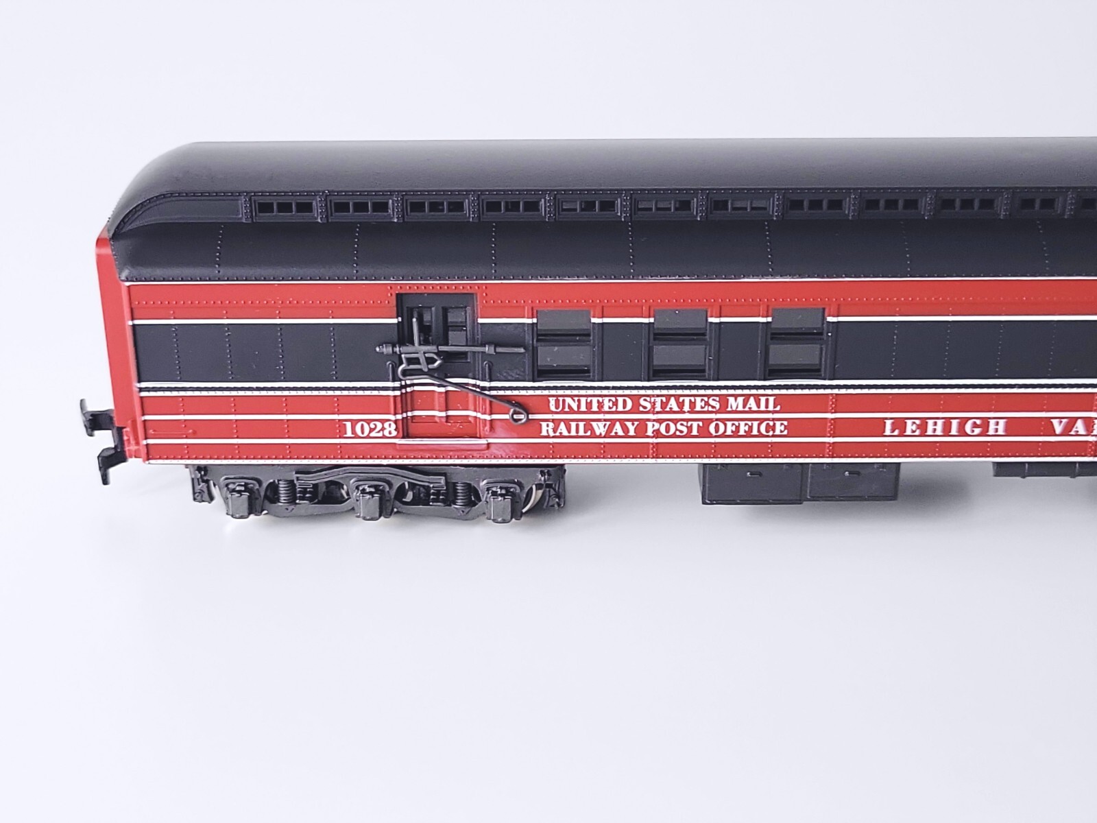 Rivarossi Ho Scale LeHigh Valley Baggage Passenger Car 1028 6625