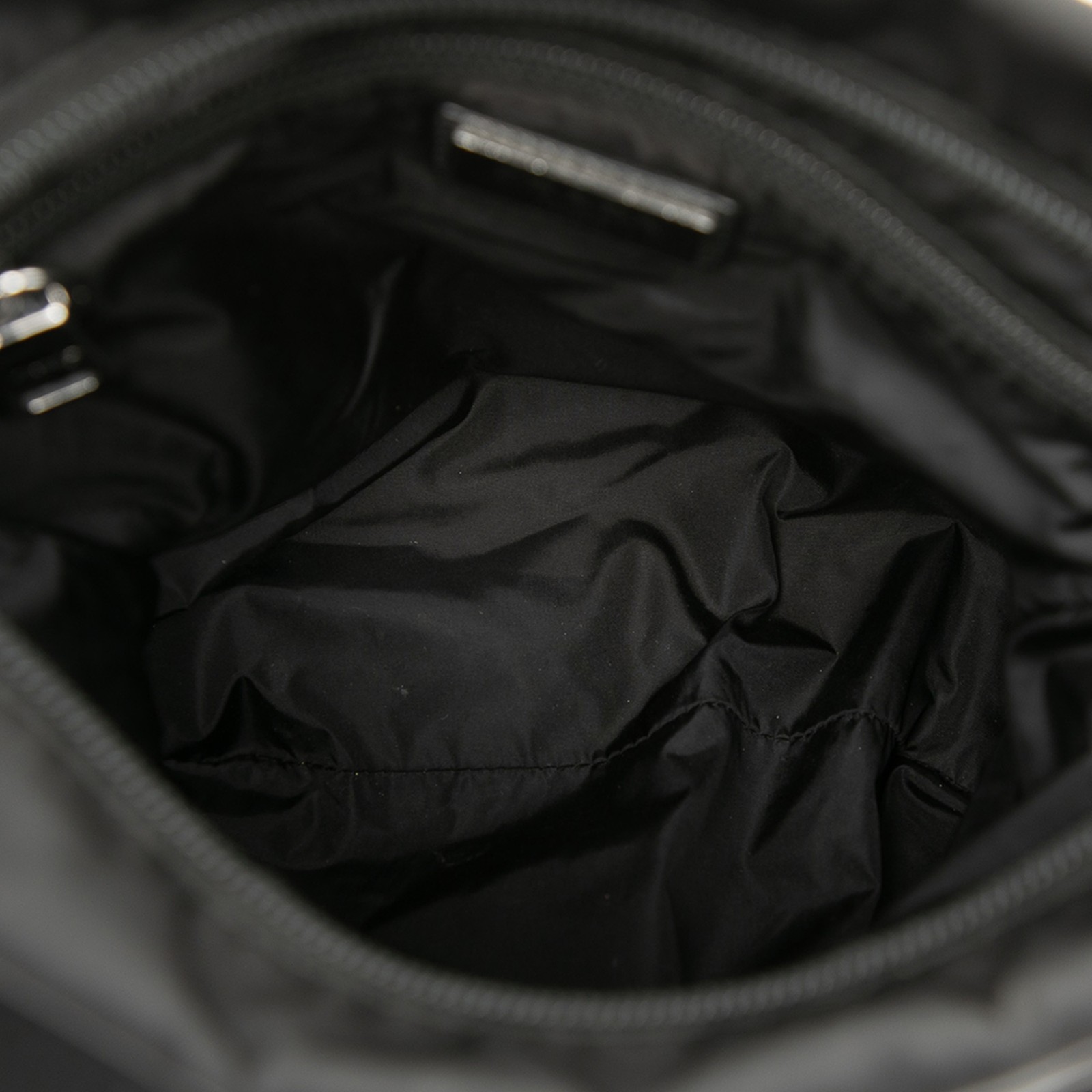 Authenticated Prada Universal Studios Tessuto Mon… - image 4