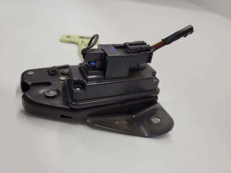 2013 13 Chrysler 200 TRUNK LATCH ACTUATOR - Image 4 of 4