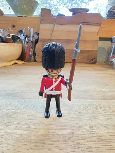 Vintage Playmobil 4577 Royal Palace Guard Solider Special Set Complete