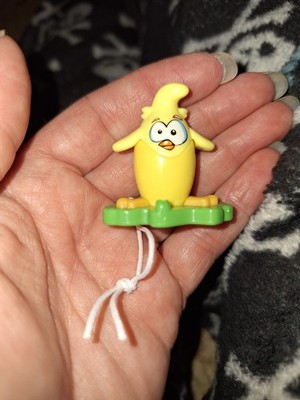 Kinder Surprise Egg Collectible Figurine A Yellow Chick2017. Rare