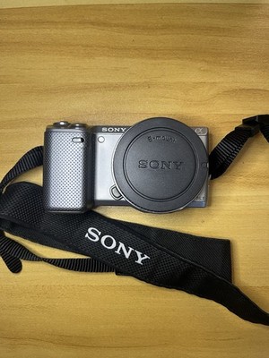 Sony Alpha NEX-5N Digital Camera Body Only 16.1MP 1080p HD Video Recording