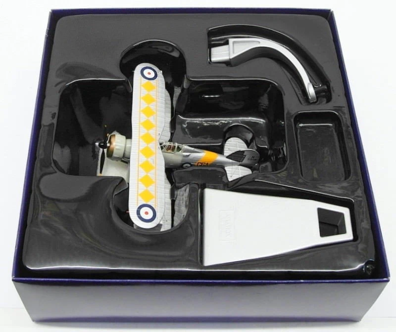 Corgi 1/72 Scale AA36211 - Gloster Sea Gladiator #802 Naval Air Sq. HMS Glorious - Image 2 of 4