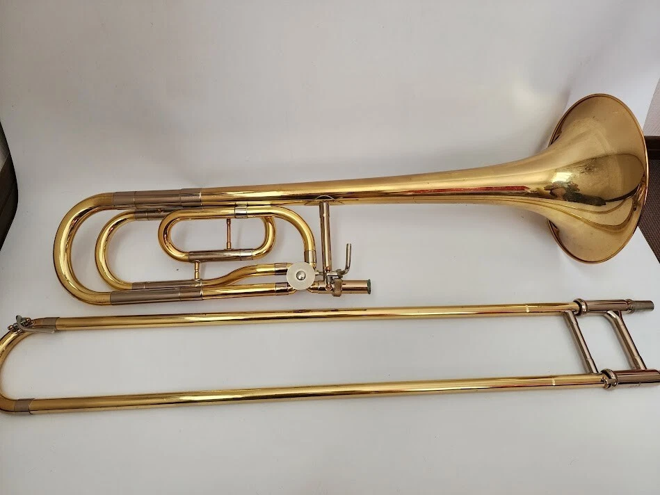 YAMAHA YSL-646 Tenorbassposaune mit Hartschalenkoffer Mundstück Musikinstrument - Bild 3 von 3