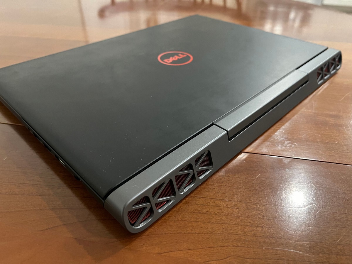 Dell Inspiron 15 7567 GAMING (1TB, Intel Core i7 -770HQ , 2.80GHz 