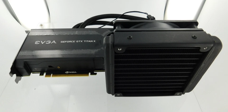 EVGA NVIDIA GeForce GTX Titan X Hybrid (12G-P4-1999-KR) - Image 4 of 4