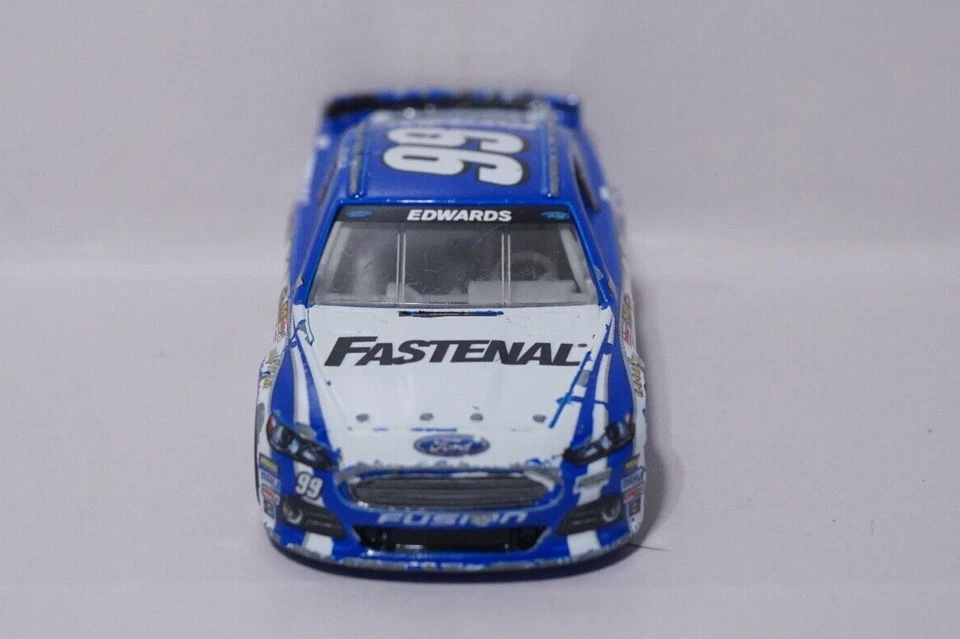 Carl Edwards 2014 Lionel/Acción #99 Fastenal Ford Fusion 1/64 Nascar suelto leer Foto 2 de 4