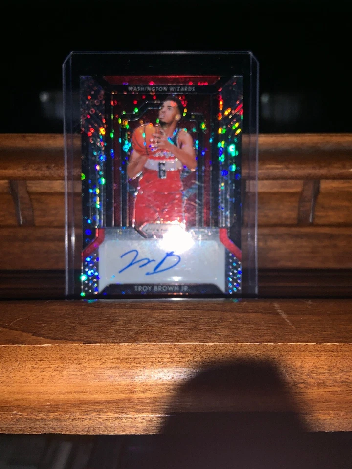 TROY BROWN JR. ROOKIE AUTO 2018-19 Prizm Fast Break Signatures - Wizards - Image 3 of 3