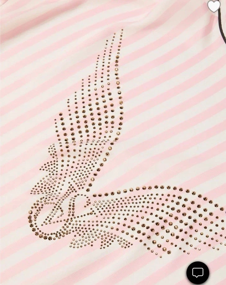 BATA MIDI SATINADA EN ROSA XS/S Victoria’s Secret Fashion Show 2025 Foto 4 de 4