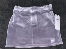 Alo Yoga Ribbed Velour Baller Mini Skirt Fog Size XS New With Tags/Unworn